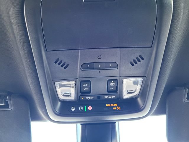 Used 2024 Cadillac XT6 Luxury AWD/4WD image 19