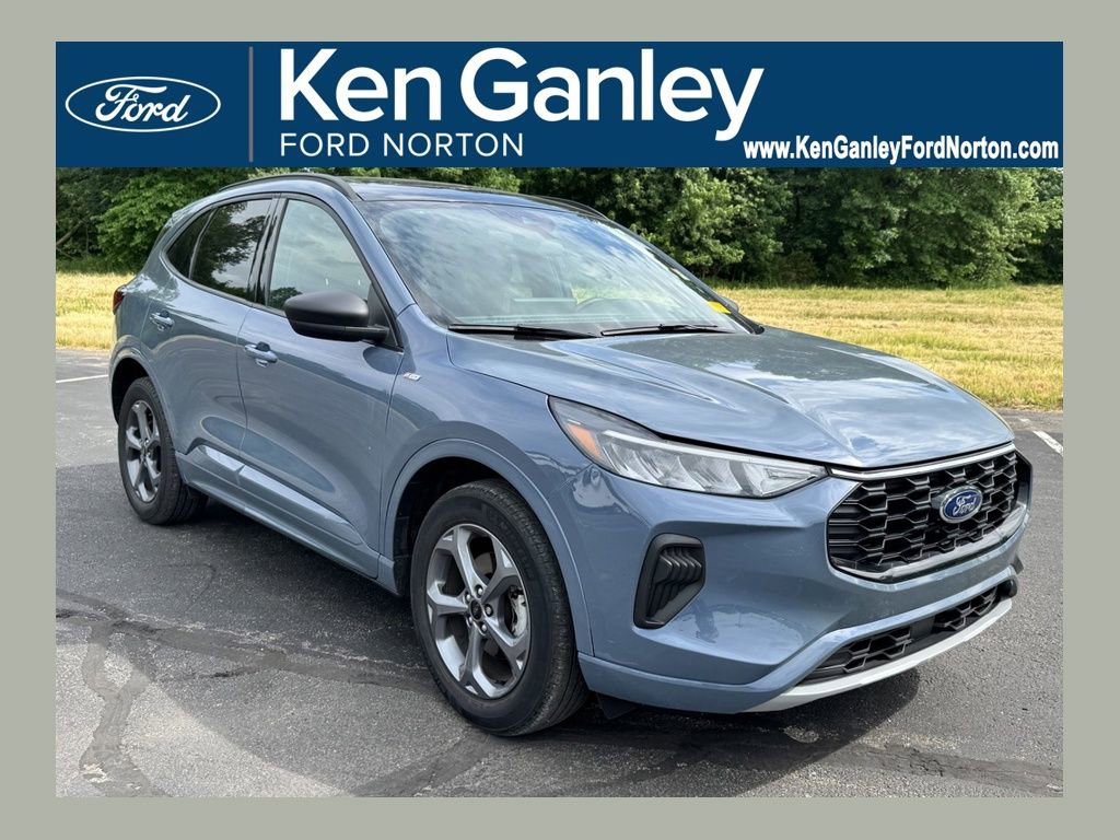 Certified 2023 Ford Escape ST-Line w/ Tech Pack #1 AWD/4WD image 1