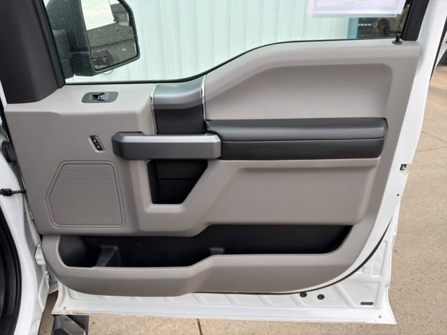 Certified 2018 Ford F150 XLT w/ Equipment Group 302A Luxury AWD/4WD image 18