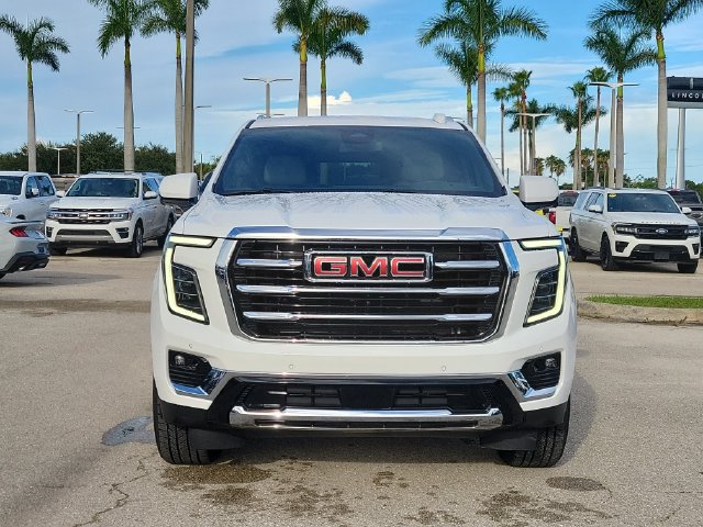 Used 2025 GMC Yukon XL Elevation RWD image 2