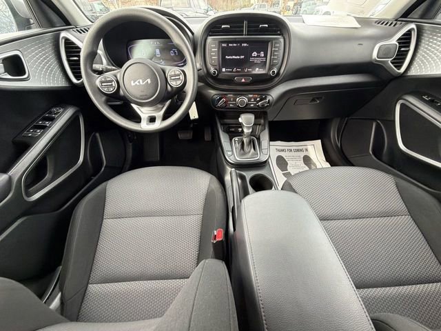 Used 2024 Kia Soul LX w/ Option Group 015 image 21