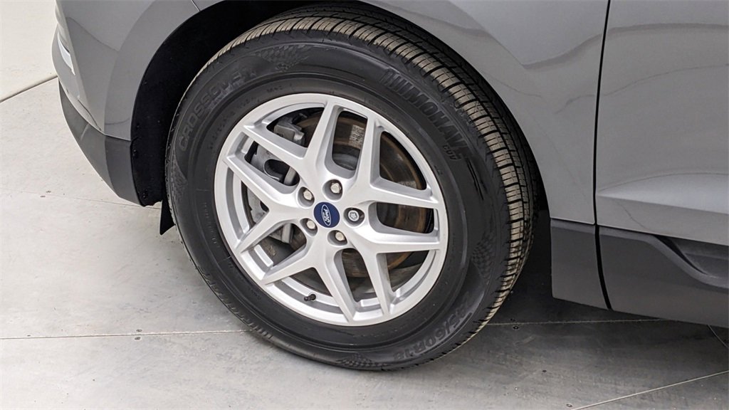 Certified 2022 Ford Edge SEL w/ Convenience Package image 4