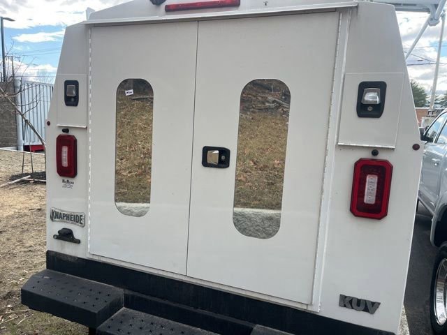 Used 2019 Chevrolet Express 3500 w/ Power Convenience Package image 2