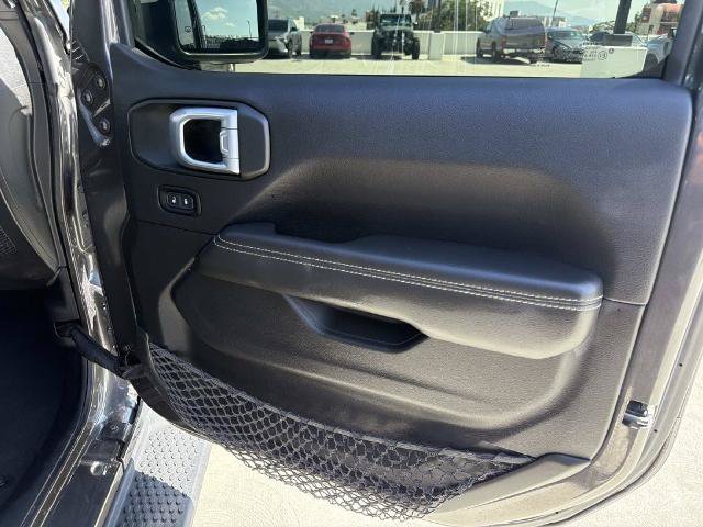 Used 2023 Jeep Wrangler Unlimited Sahara AWD/4WD image 14