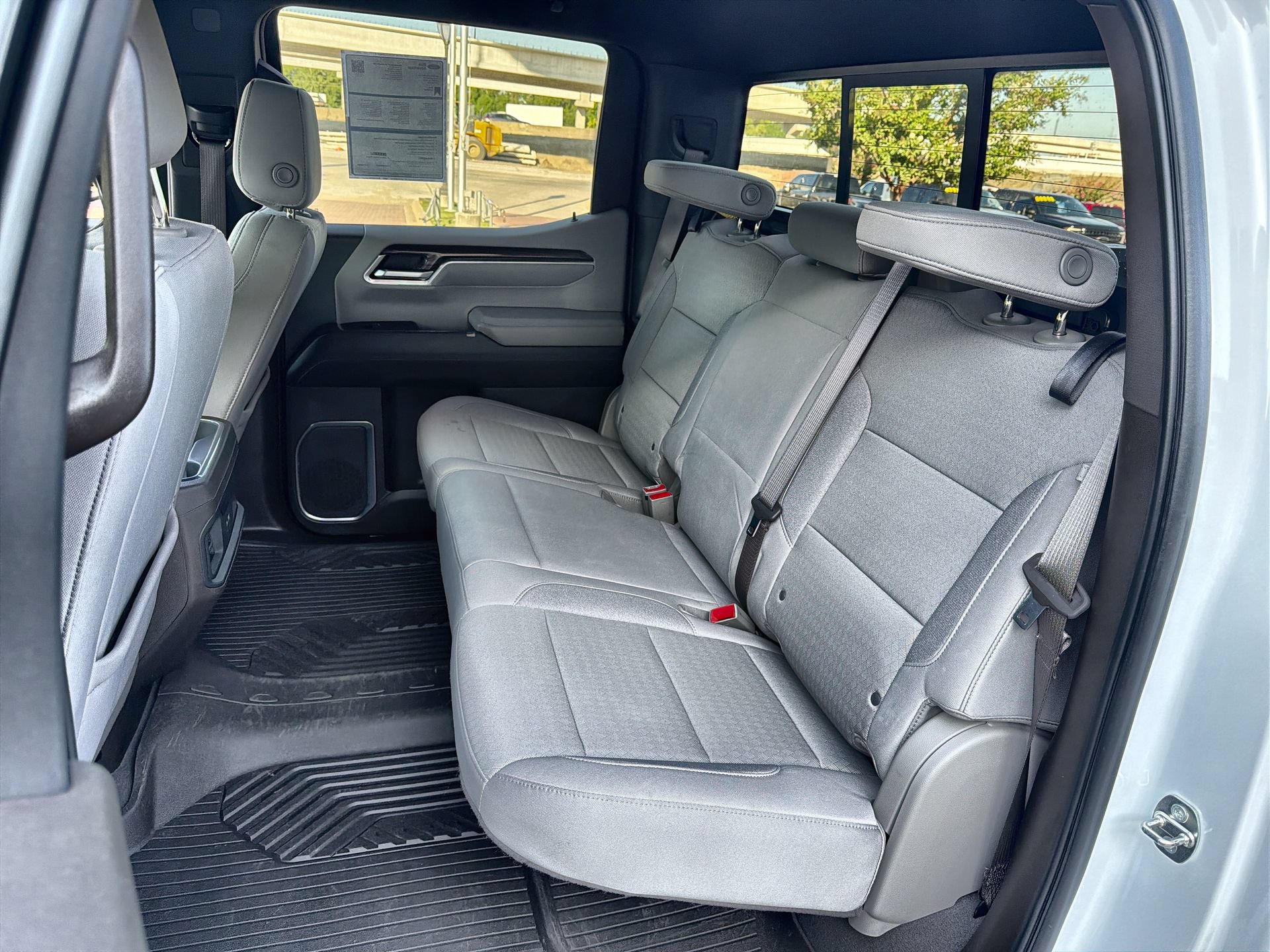 Used 2024 Chevrolet Silverado 1500 LT Trail Boss w/ Convenience Package II AWD/4WD image 22
