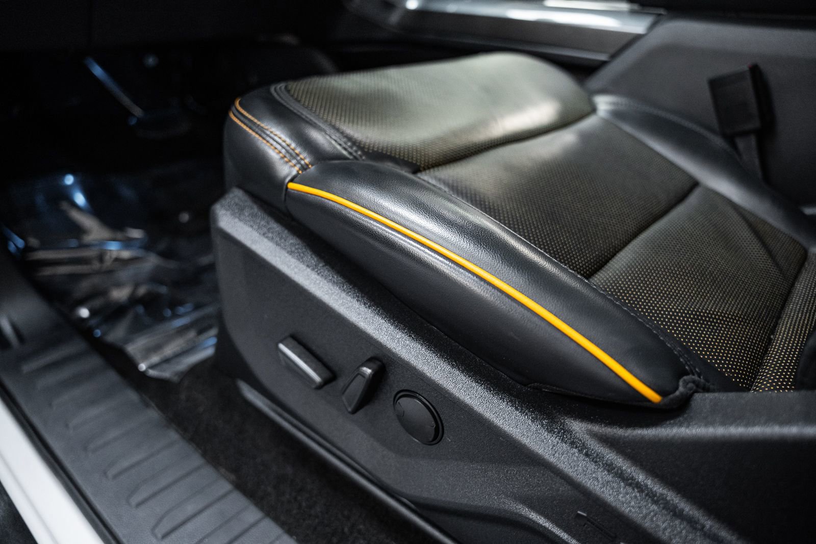 Certified 2022 Ford F150 Tremor w/ Equipment Group 402A High image 48