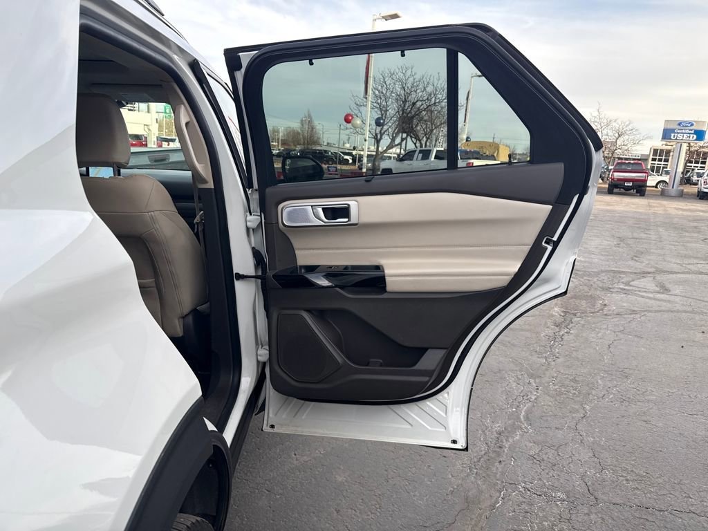 Certified 2023 Ford Explorer Platinum w/ Technology Package image 26