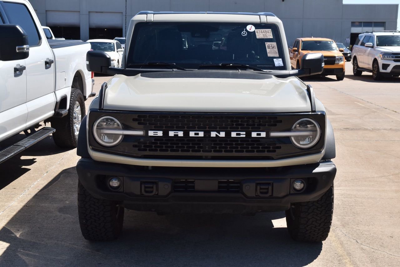 Certified 2025 Ford Bronco Badlands image 9