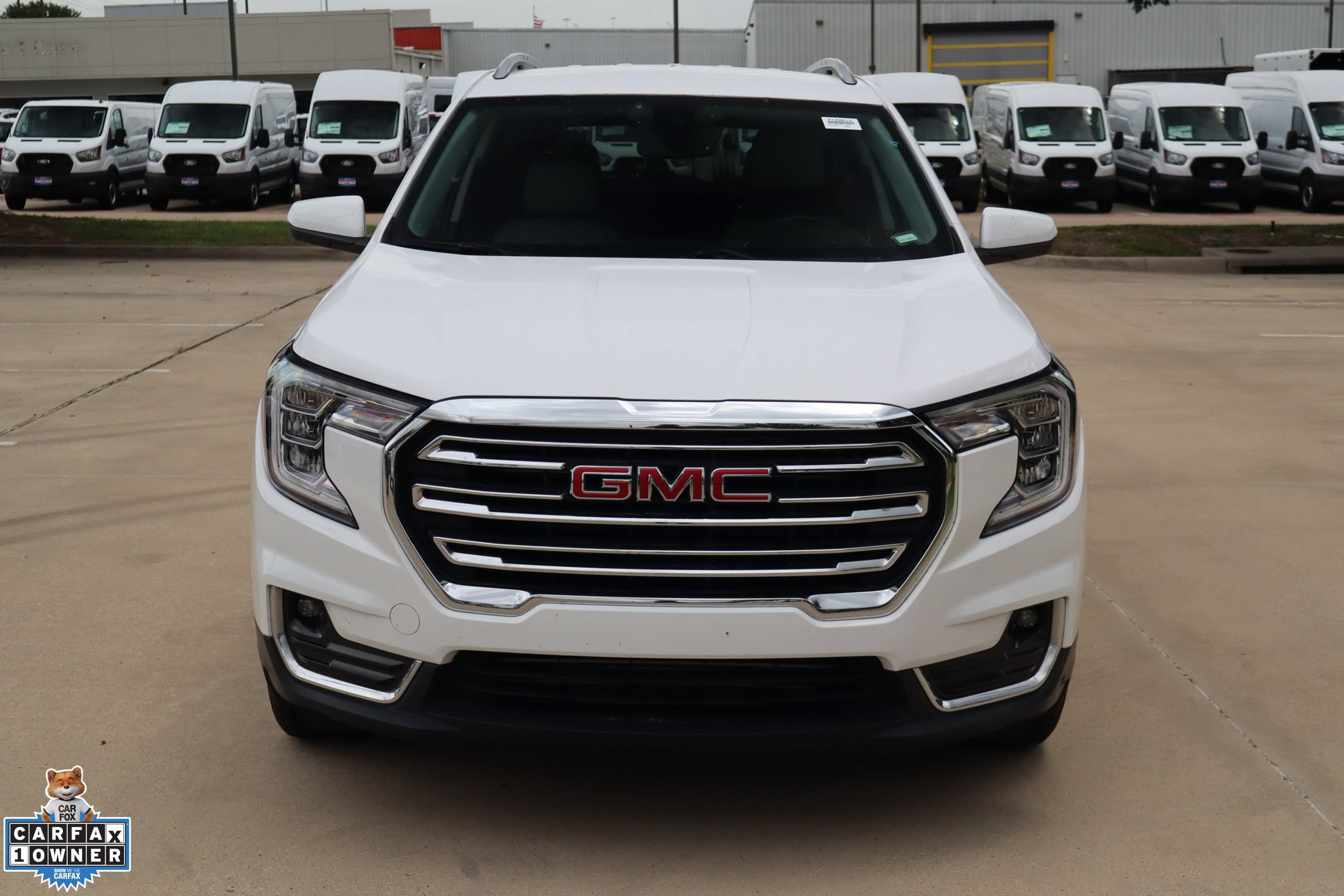 Used 2024 GMC Terrain SLT FWD image 9