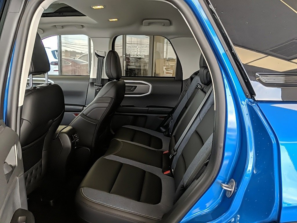 Certified 2025 Ford Bronco Sport Outer Banks w/ Outer Banks Tech Package+ image 12