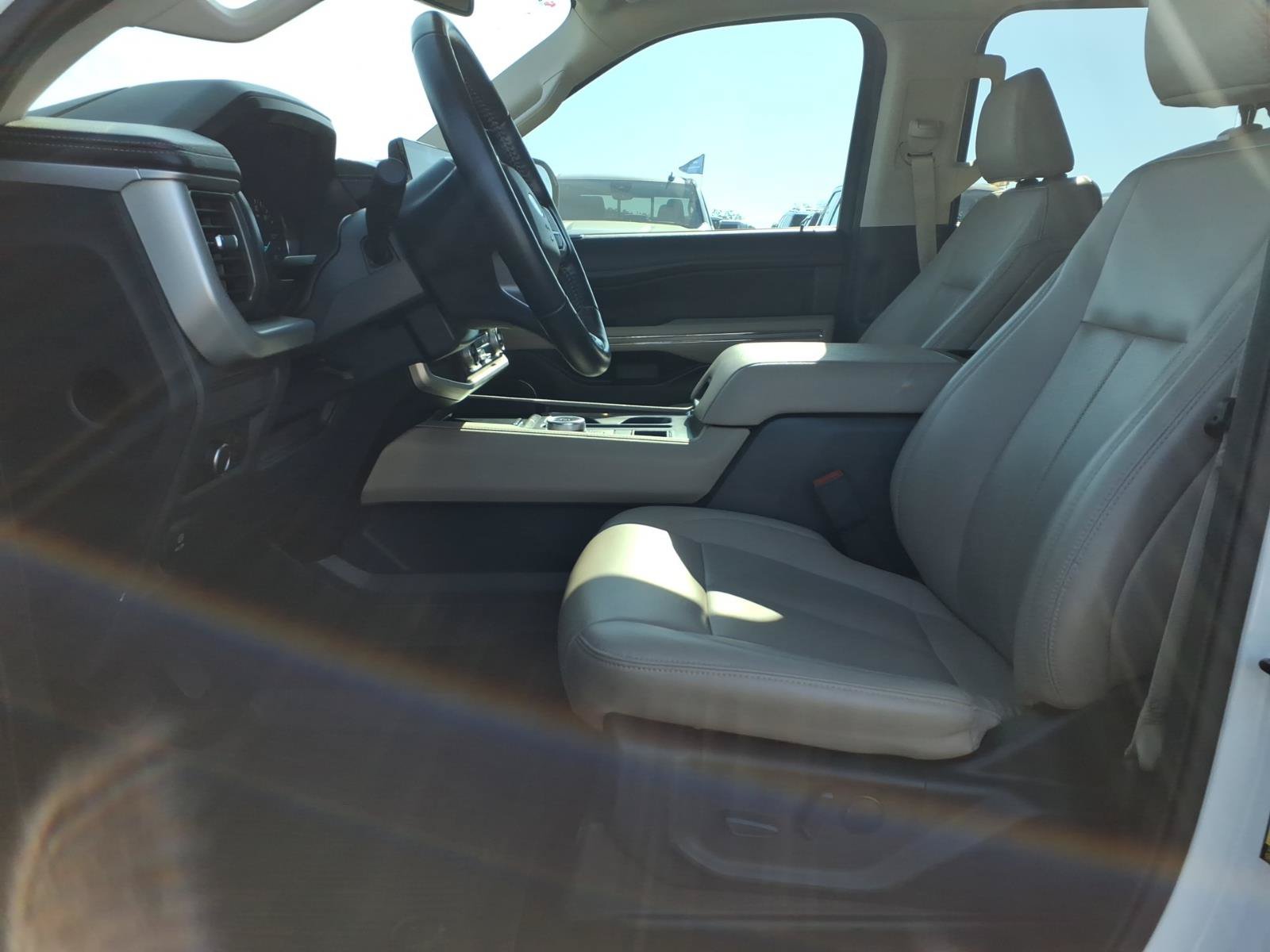 Certified 2023 Ford Expedition XLT RWD image 10