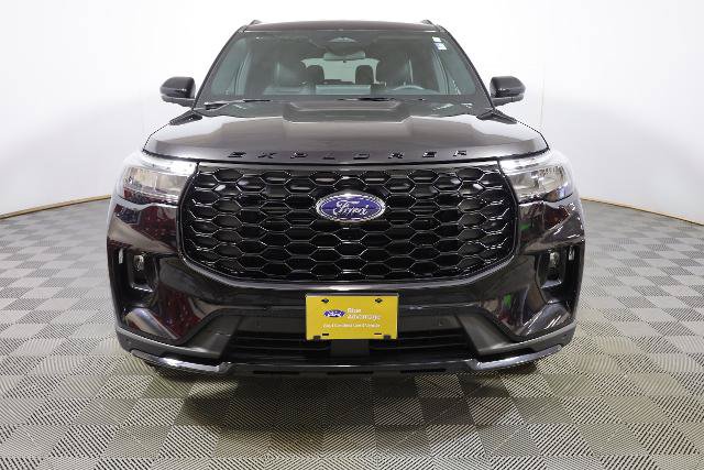Certified 2026 Ford Explorer ST-Line AWD/4WD image 4