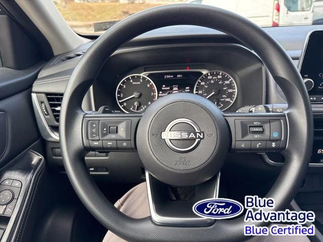 Used 2024 Nissan Rogue SV image 18