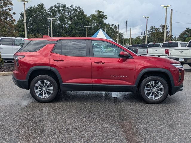 Used 2026 Chevrolet Equinox LT w/ Convenience Package II FWD image 3