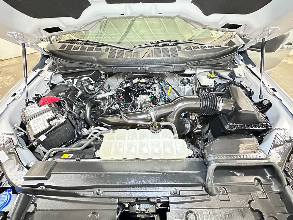 Certified 2022 Ford F150 XLT w/ Equipment Group 302A High image 58