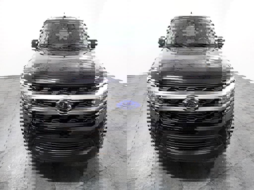 Certified 2024 Ford Expedition Max XLT image 6