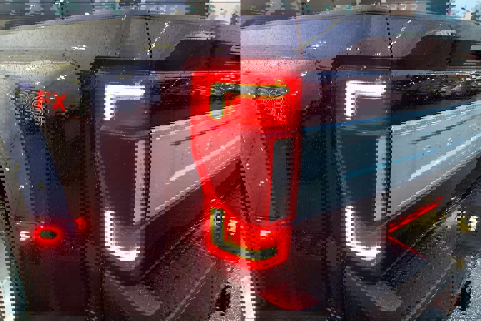 Certified 2022 Ford F450 Platinum w/ FX4 Off-Road Package image 27