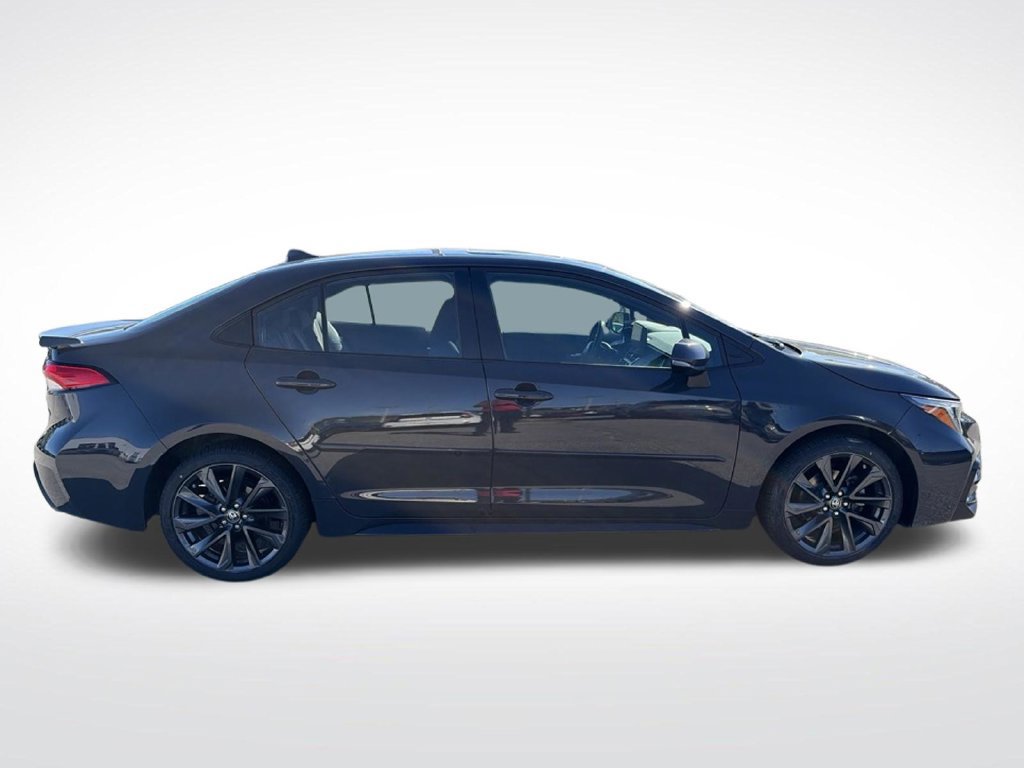 Used 2024 Toyota Corolla SE w/ SE Premium Package FWD image 8