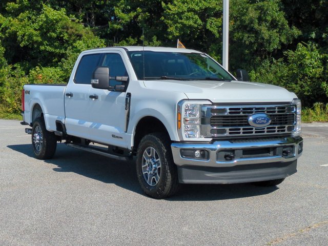 Certified 2025 Ford F350 XLT w/ Snow Plow/Camper Package AWD/4WD image 2