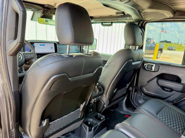 Used 2025 Jeep Wrangler Unlimited Rubicon w/ Safety Group AWD/4WD image 13