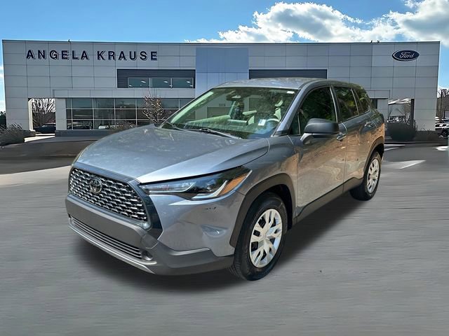 Used 2023 Toyota Corolla Cross L FWD image 3
