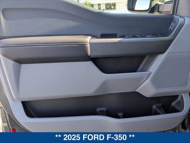 Certified 2025 Ford F350 XLT w/ FX4 Off-Road Package image 10