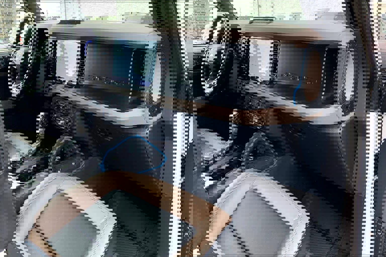 Certified 2022 Ford Bronco Wildtrak image 23