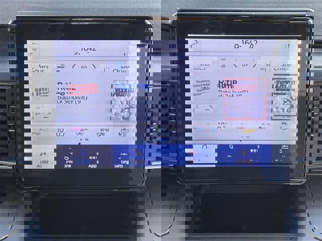 Certified 2022 Ford Explorer XLT w/ Equipment Group 202A image 22