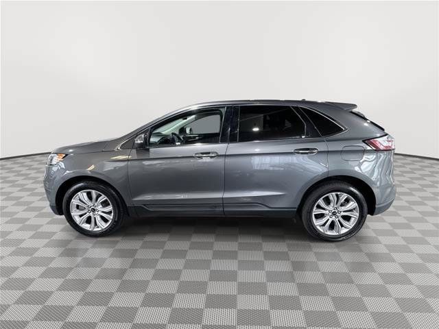 Certified 2024 Ford Edge Titanium AWD/4WD image 2