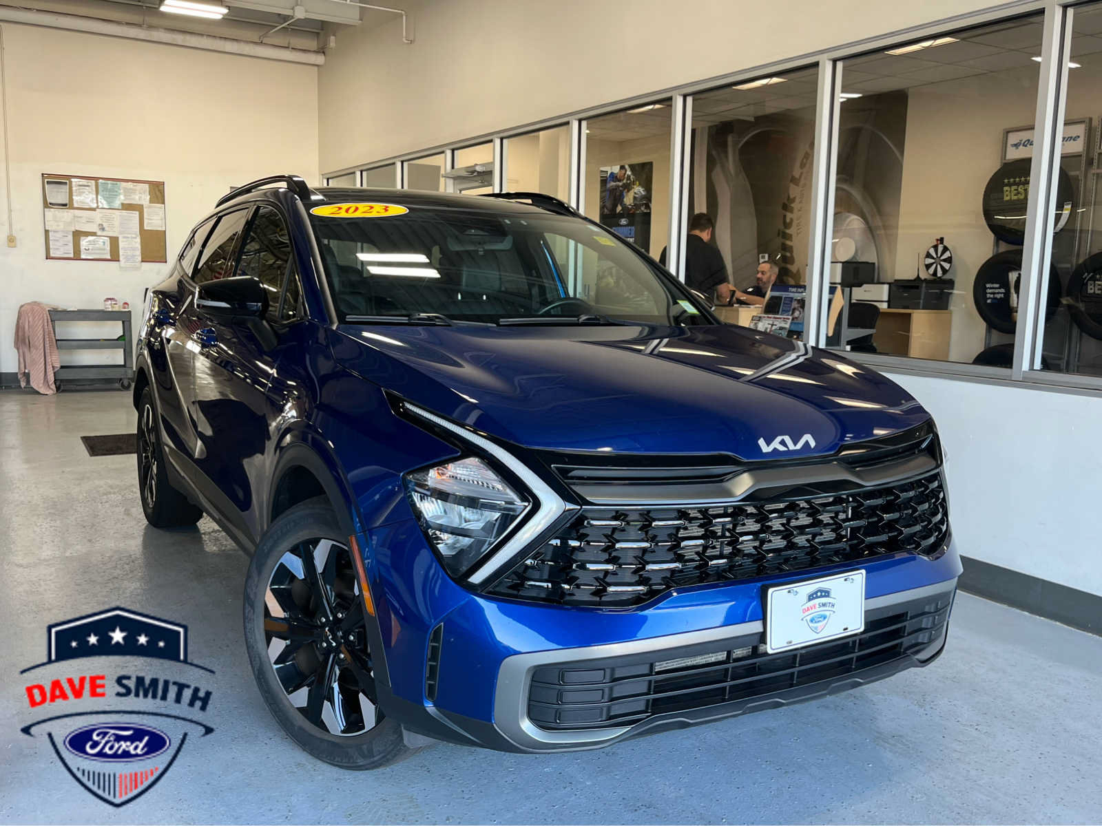 Used 2023 Kia Sportage X-Line w/ X-Line Premium Package AWD/4WD image 1