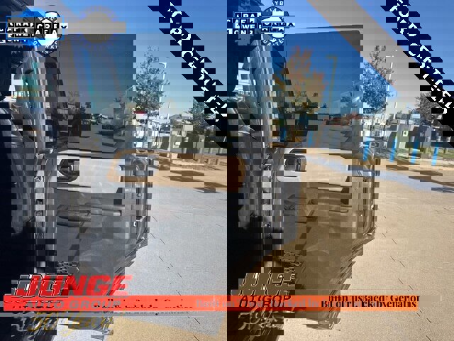 Certified 2024 Ford Bronco Wildtrak image 15