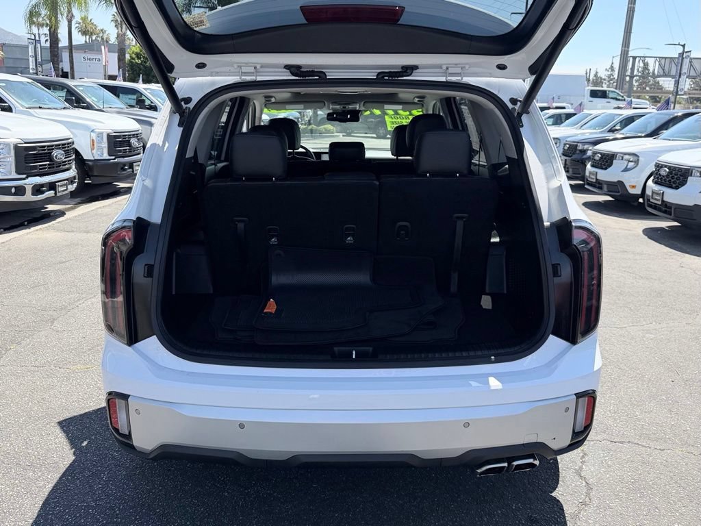 Used 2024 Kia Telluride EX FWD image 12