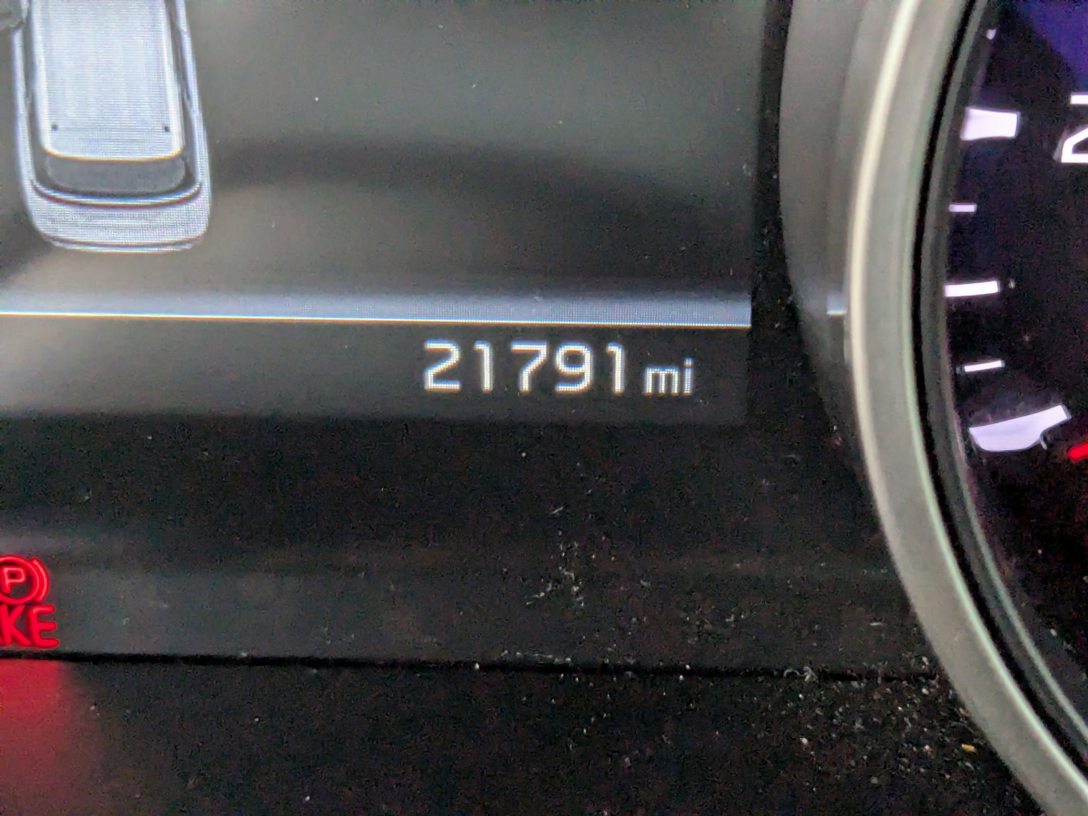 Used 2024 Kia Carnival EX image 20