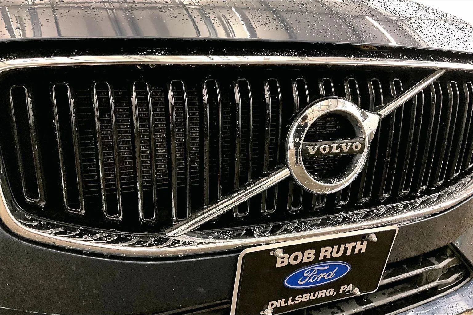 Used 2021 Volvo XC60 T5 Momentum w/ Premium Package image 29