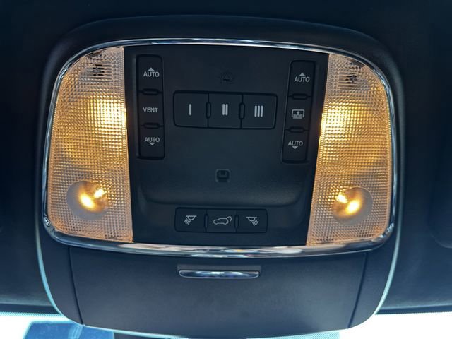 Used 2019 Jeep Grand Cherokee Summit w/ Platinum Series Group image 28