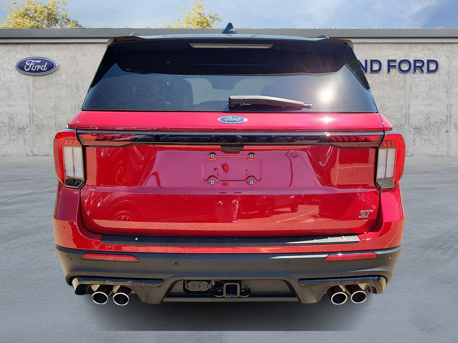 Certified 2025 Ford Explorer ST w/ Sun And Sound Package AWD/4WD image 5