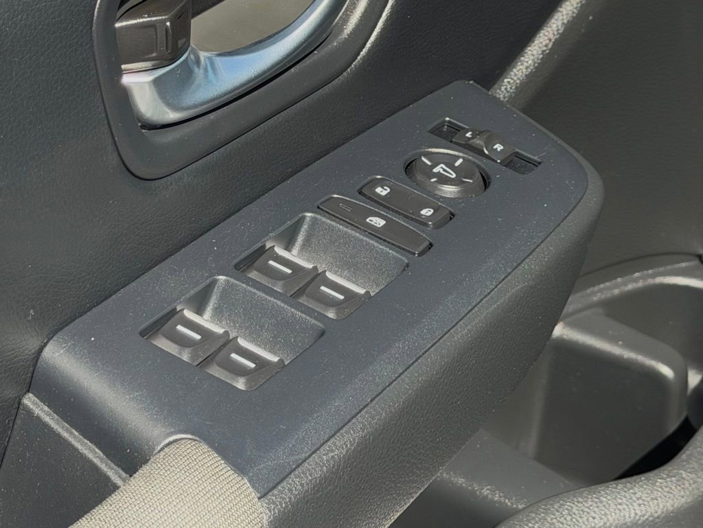 Used 2025 Honda Pilot Sport image 14