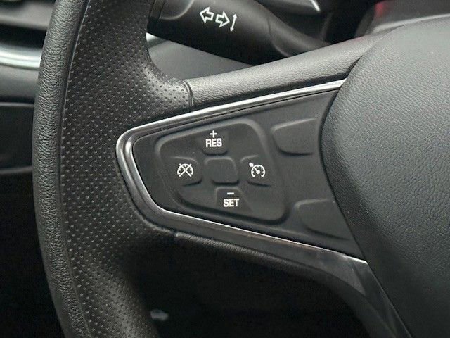 Used 2021 Chevrolet Malibu LT FWD image 28