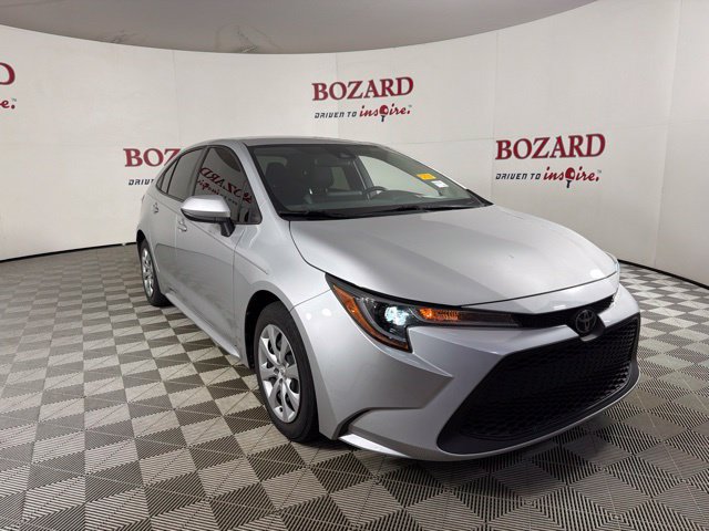 Used 2022 Toyota Corolla LE FWD image 1