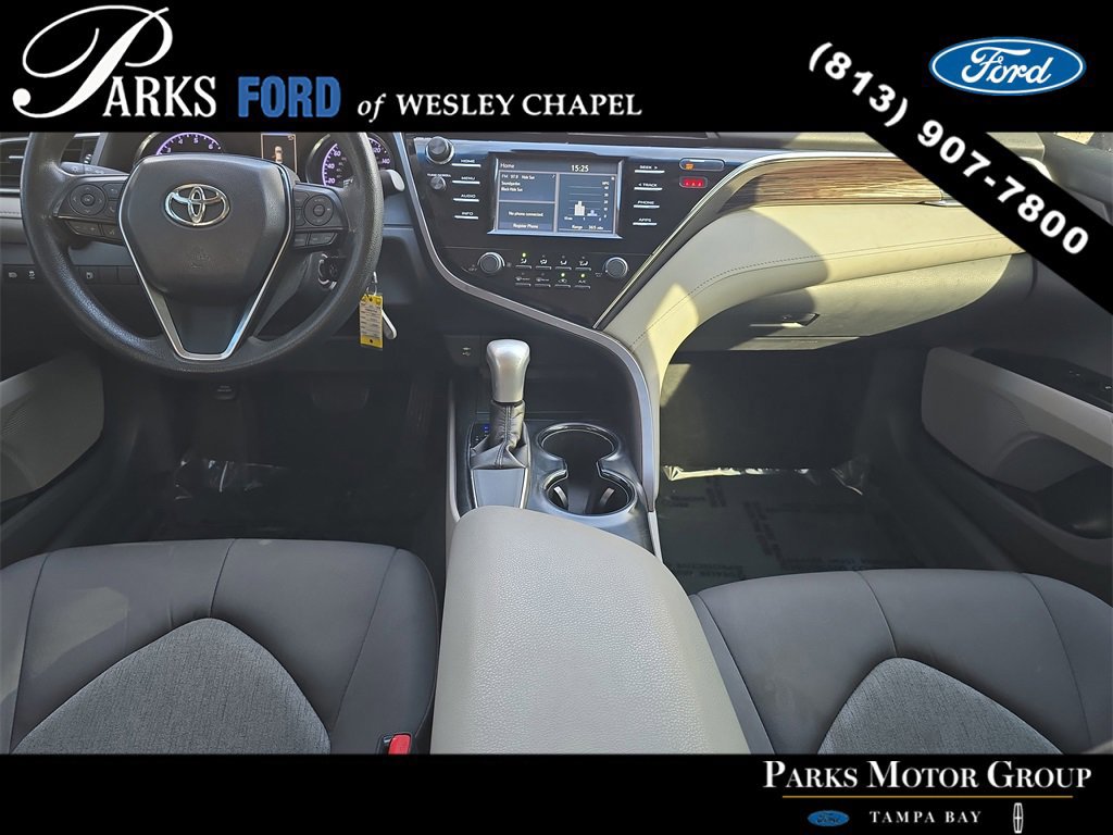 Used 2018 Toyota Camry L image 10