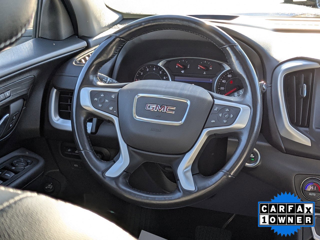 Used 2022 GMC Terrain SLT w/ Infotainment Package II image 19