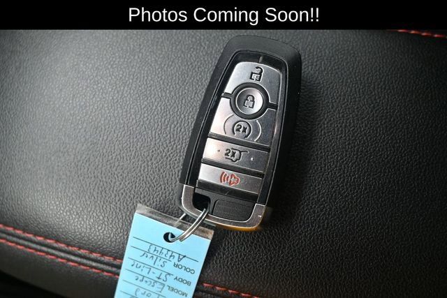 Certified 2025 Ford Escape ST-Line Select AWD/4WD image 16