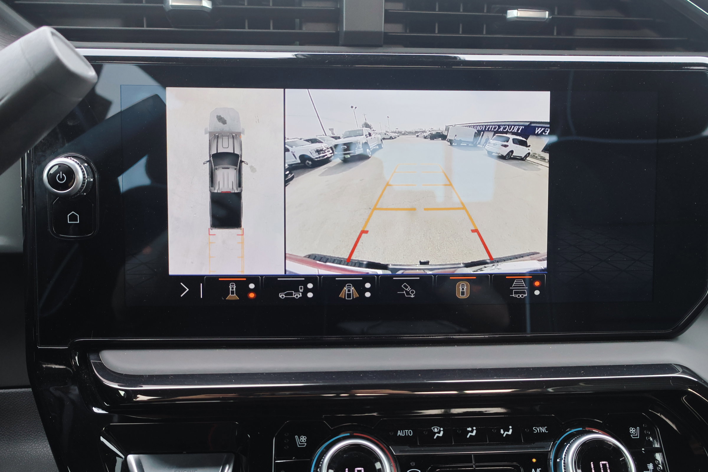 Used 2024 GMC Sierra 2500 AT4X image 38