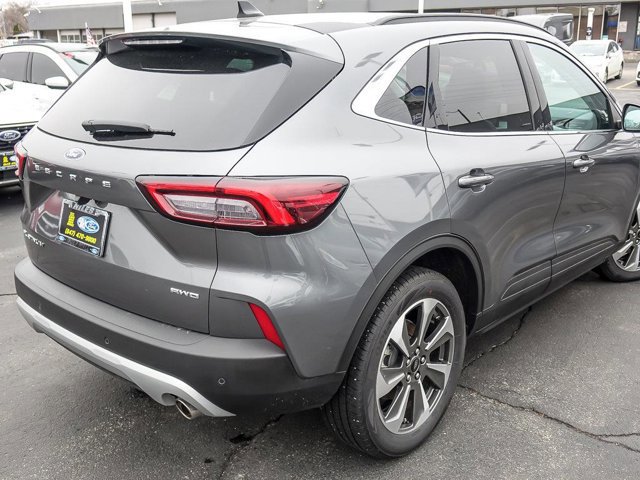 Certified 2025 Ford Escape Platinum AWD/4WD image 5