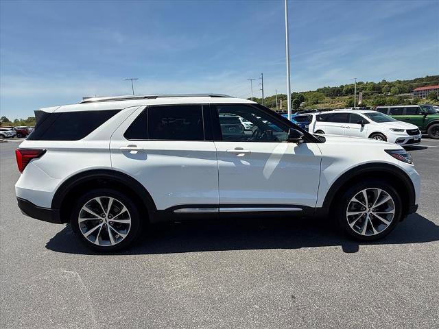 Certified 2025 Ford Explorer Platinum w/ Ultimate Package AWD/4WD image 8