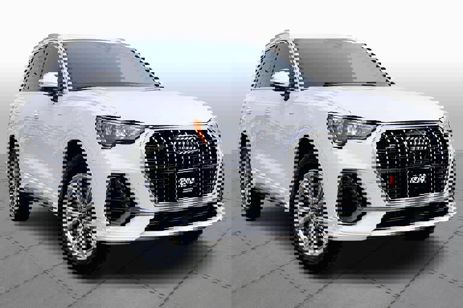 Used 2022 Audi Q3 2.0T Premium w/ Convenience Package image 2