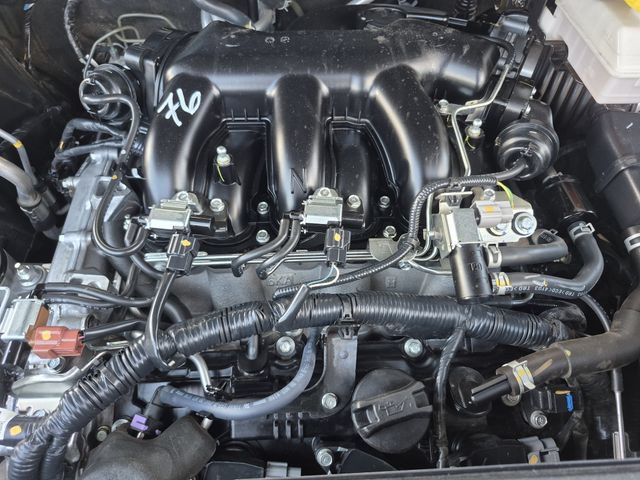 Used 2025 Nissan Pathfinder SL AWD/4WD image 31