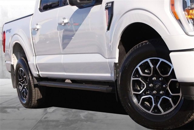 Certified 2021 Ford F150 XLT w/ Equipment Group 302A High image 3