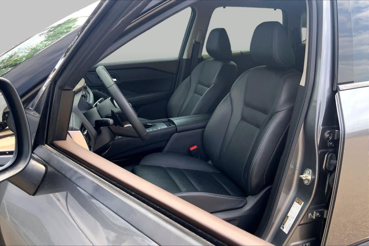 Used 2023 Nissan Rogue SL w/ SL Premium Package FWD image 8