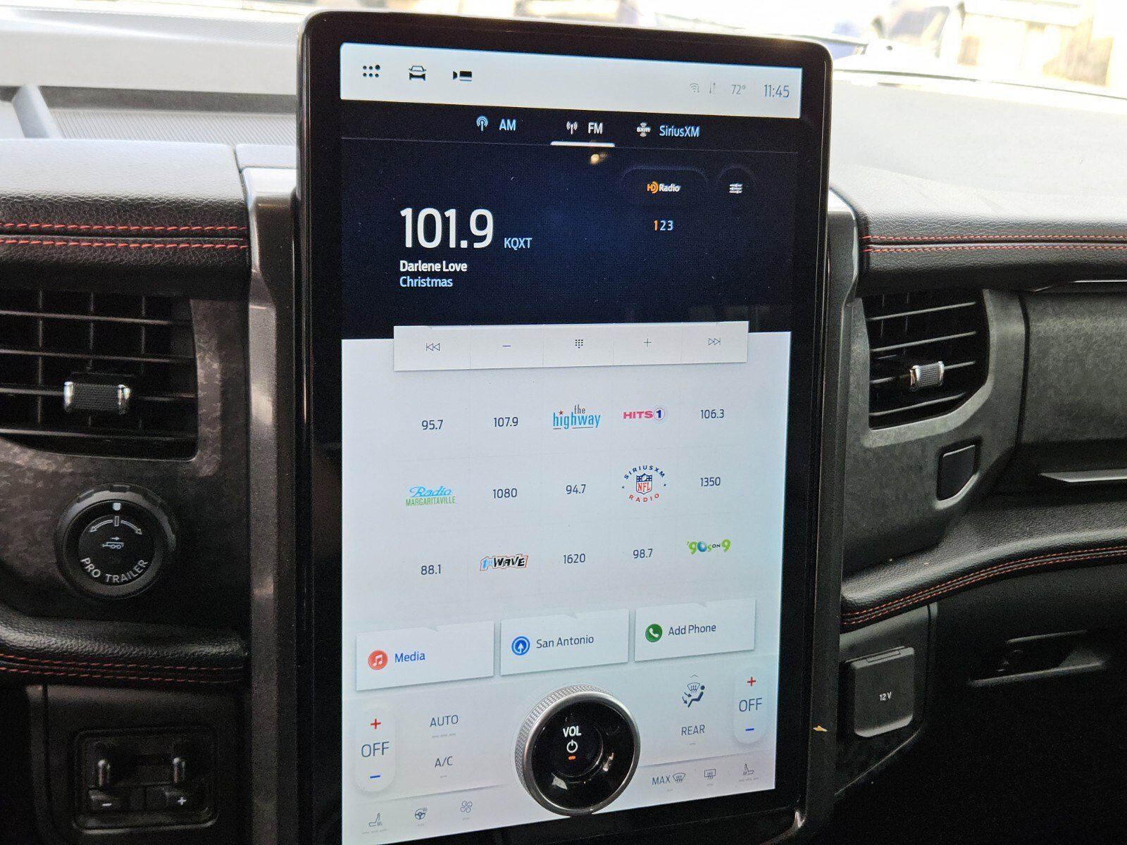 Certified 2023 Ford Expedition Max Limited image 21